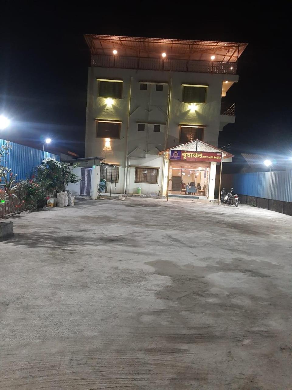 Blue Bell Homestay Lonavala Bagian luar foto