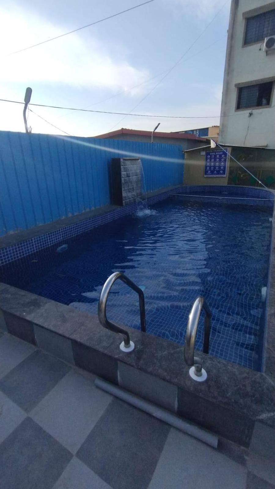 Blue Bell Homestay Lonavala Bagian luar foto